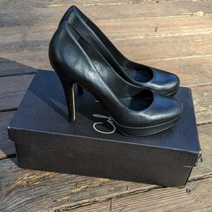 Cole Haan sz 9 leather pumps